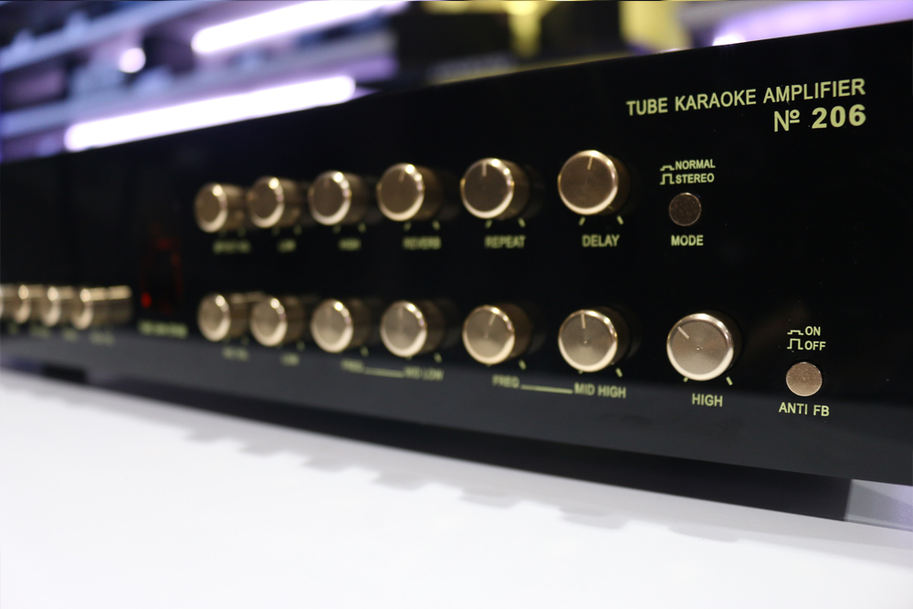 Amply đèn Karaoke NAVISON AUDIO No.206 BLUETOOTH SAIGON HD